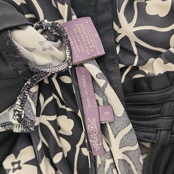 HALE BOB Studded Silk Blouse S Shirt Top Monogram 3/4 Sleeve No Wrinkle Travel - Picture 12 of 16